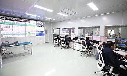 央媒持續(xù)關(guān)注 虹潤再增信心--新華社客戶端專題報道巜福建順昌虹潤儀表的國產(chǎn)化之路》，生動描述虹潤公司近年走過的成功之路